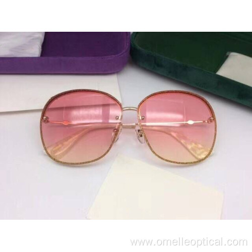 Lightweight Metal Frame Sunglasses For Women